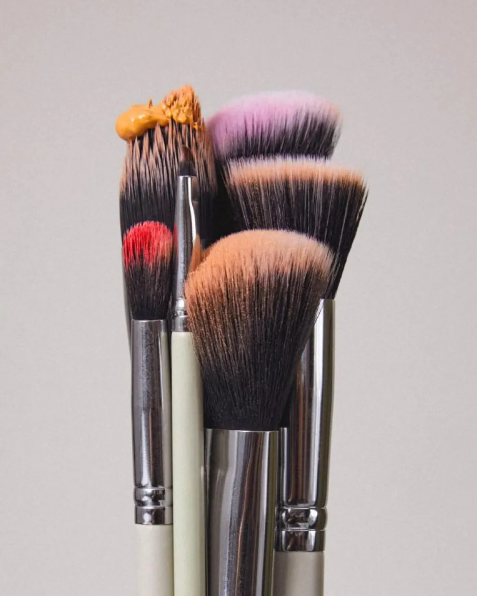 02 Skin Coverage Brush