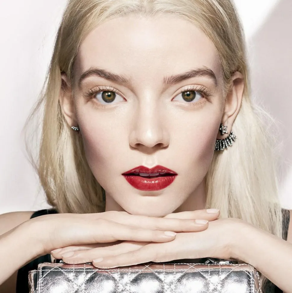 Addict Shine Lipstick, 536 Lucky