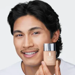 Anti-Blemish Solutions Liquid Makeup Foundation, CN 10 Alabaster