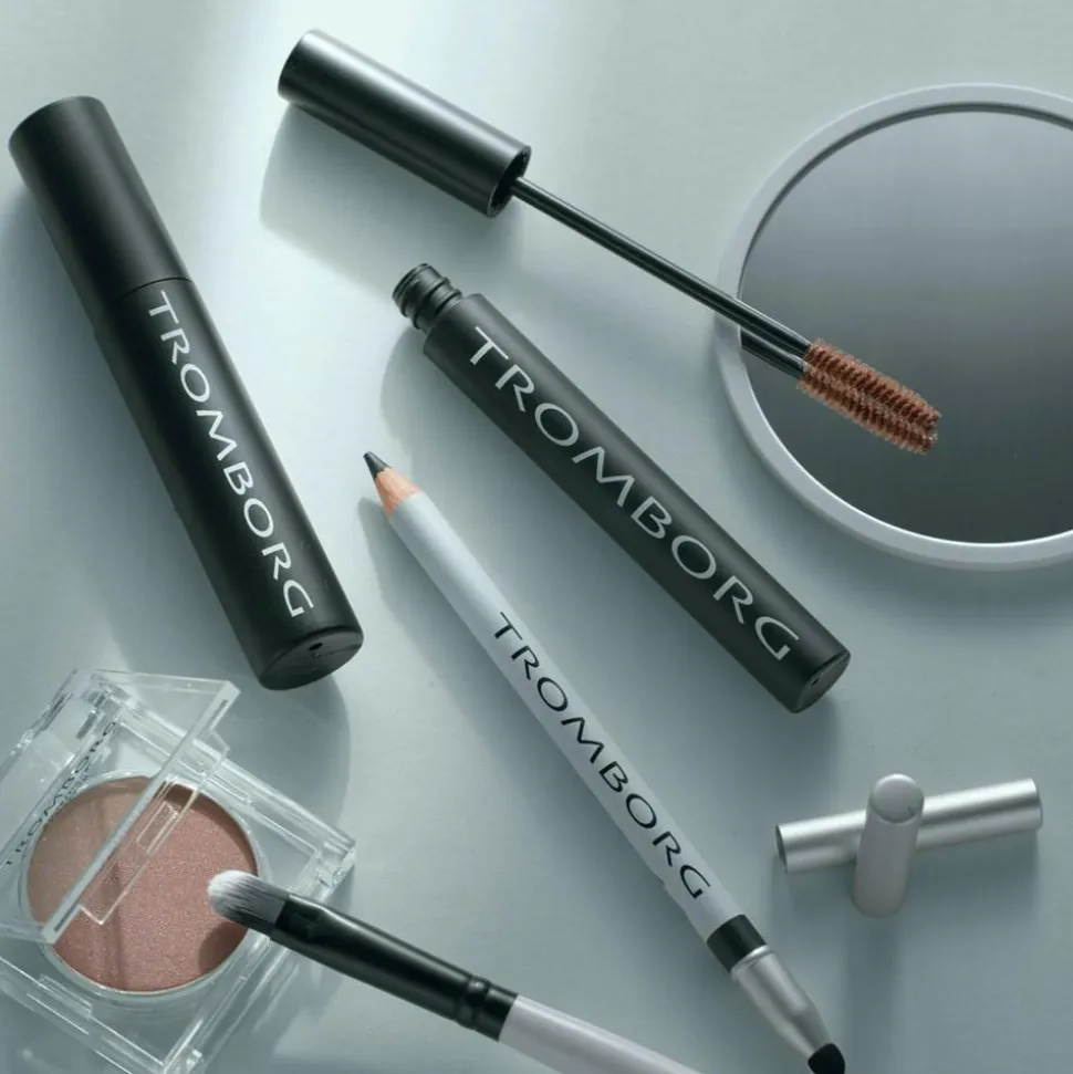 Brow Fix, Brown