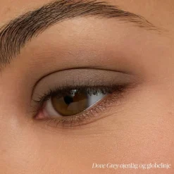ColorLuxe Eye Shadow Stick, Dove Grey