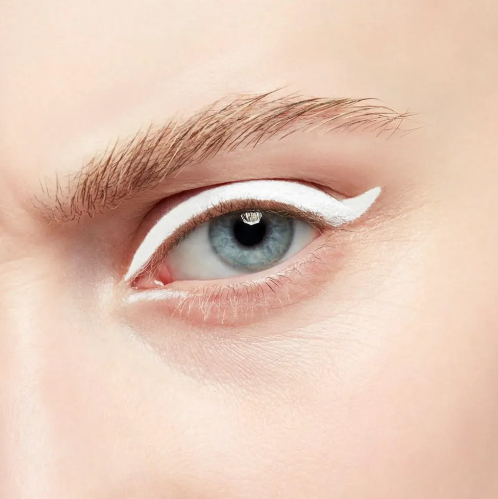 Colour Excess Gel Pencil Eyeliner, P6 Incorruptible