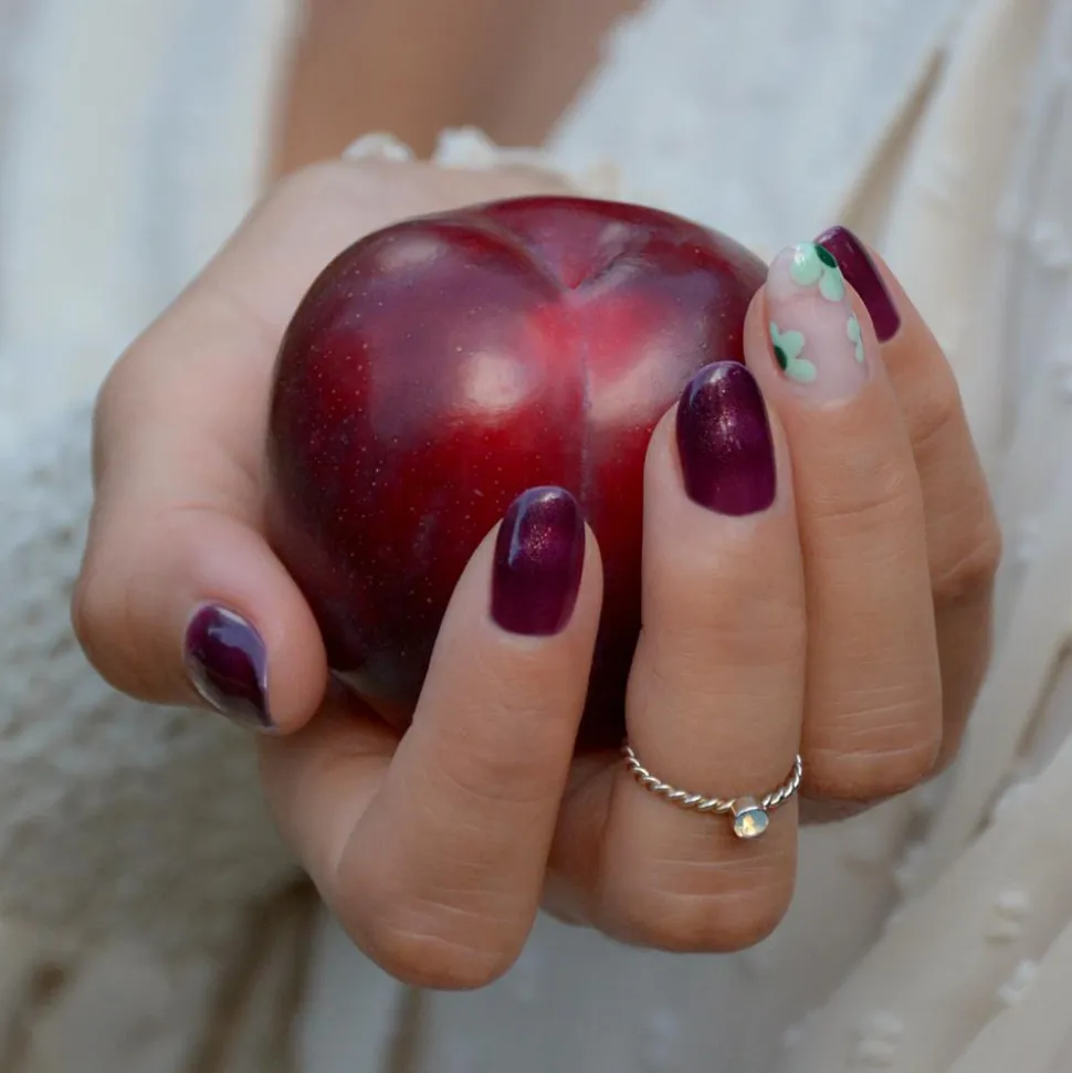 Gel Polish, Dark Plum