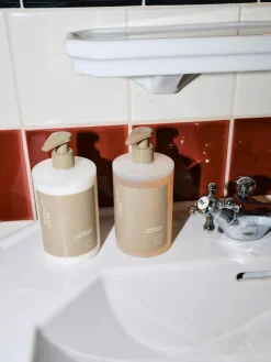 Hand and Body Soap, 500 ml