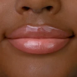Lip Retreat, Lovely Nudes
