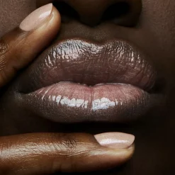 Lipglass, Oyster Girl