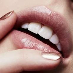 Lipglass, Oyster Girl