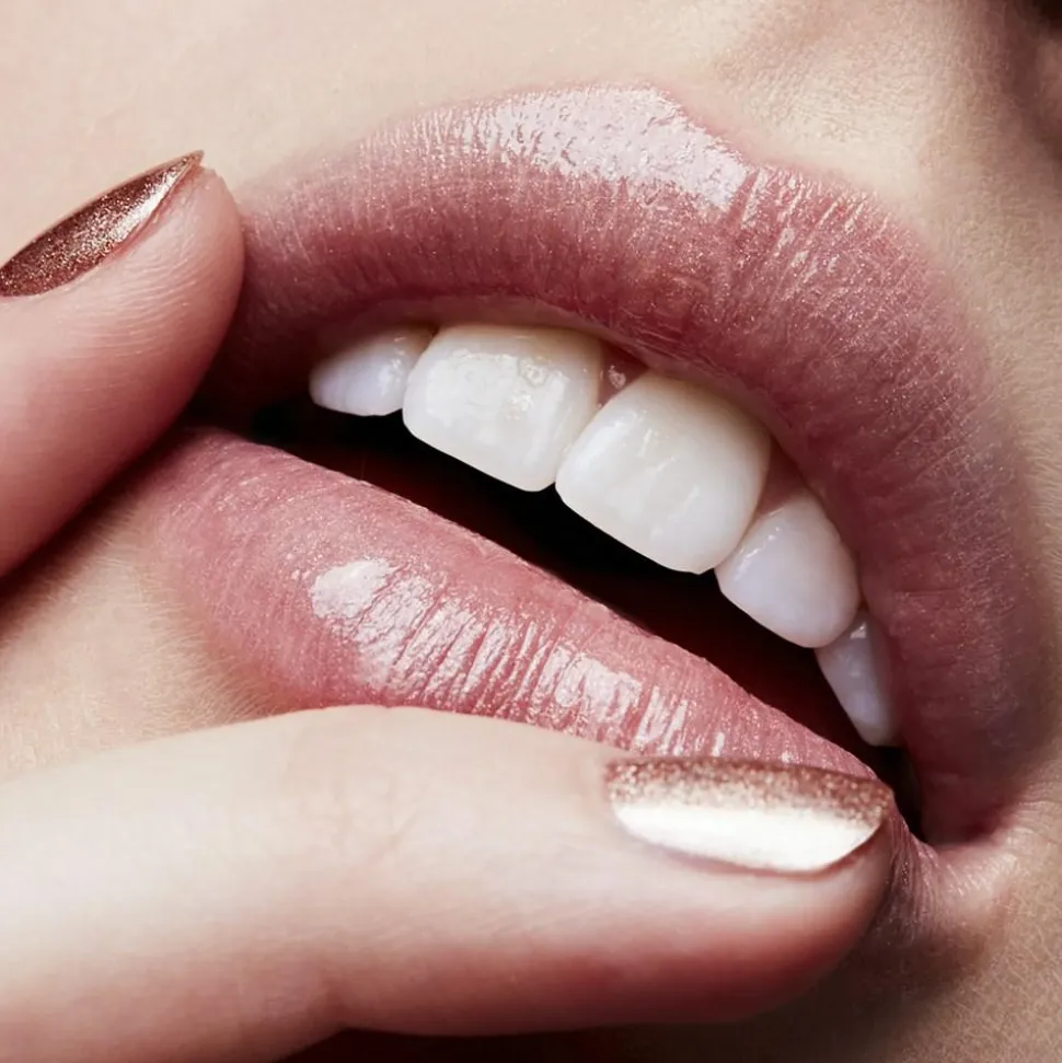 Lipglass, Oyster Girl