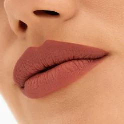 Locked Kiss 24HR Lipstick, Mischief