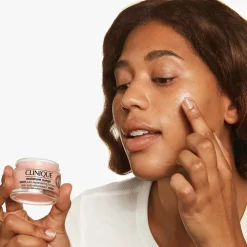 Moisture Surge 100H Auto-Replenishing Hydrator Gelcreme, 75 ml
