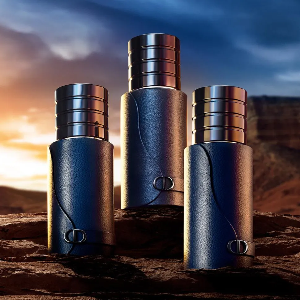 Sauvage Spray For The Wild - Limited Edition Bottle and Case, 30 ml