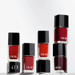 Vernis Nail Polish, 080 Red Smile